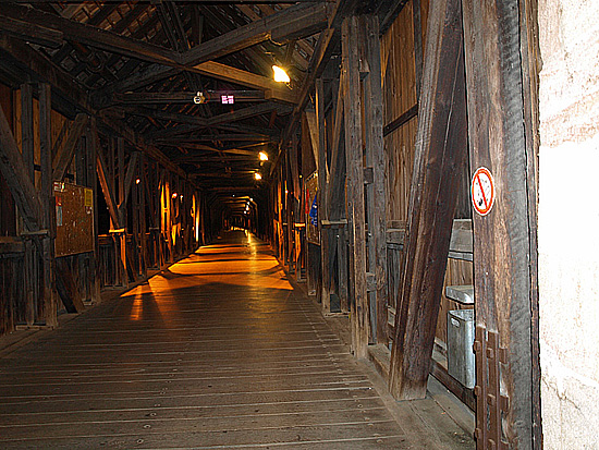 Holzbr&uuml;cke